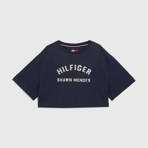 CAMISETA CROPPED TOMMY HILFIGER X SHAWN MENDES