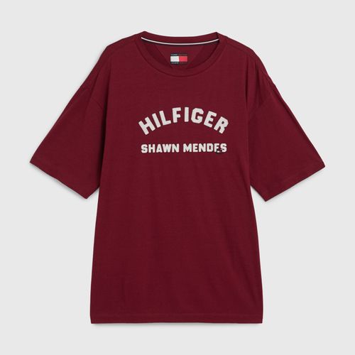 CAMISETA TOMMY HILFIGER X SHAWN MENDES