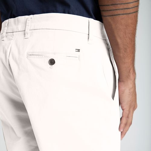 SHORTS CHINO CLÁSSICO