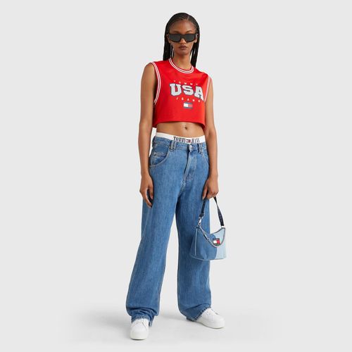 Cropped Basketball Logo Tommy Jeans