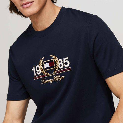 Camiseta Logo 1985 Bordado Gola Redonda