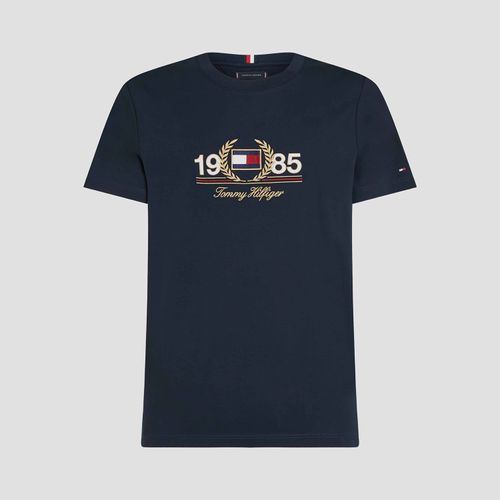 Camiseta Logo 1985 Bordado Gola Redonda