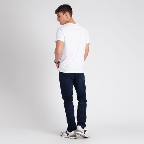 Camiseta Clássica Gola V