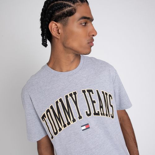 Camiseta Logo Varsity Dourado Tommy Jeans