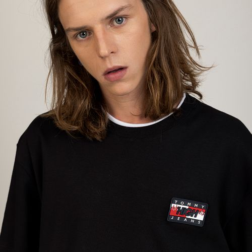 Camiseta Bandeira Bordada Oversized Tommy Jeans X High