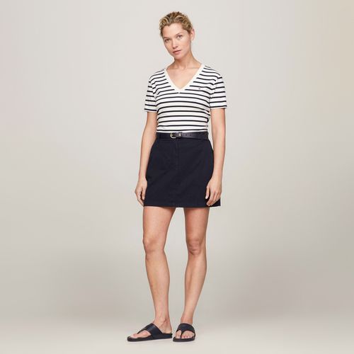 Camiseta Slim Listrada Gola V