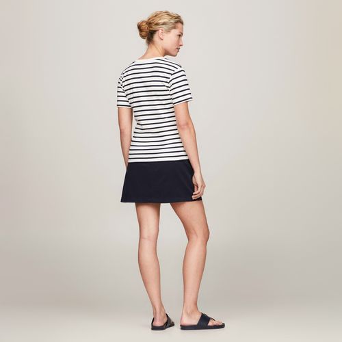 Camiseta Slim Listrada Gola V