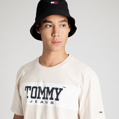 Camiseta Logo Constrastante Tommy Jeans