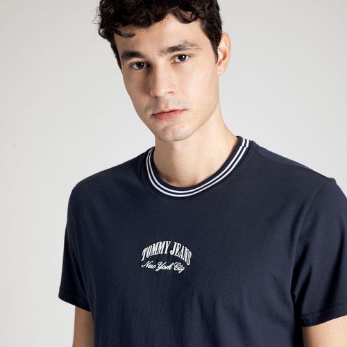 Camiseta Logo Arqueado Oversized Tommy Jeans