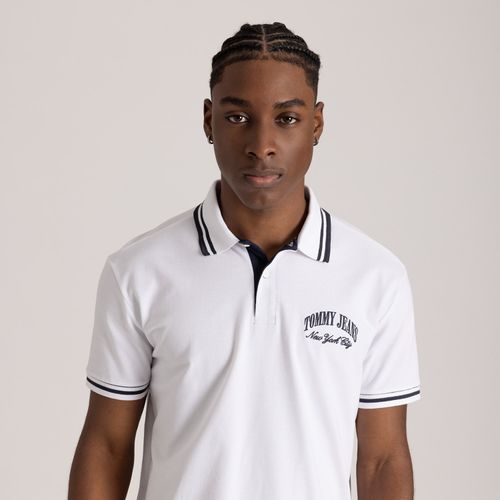 Polo Logo Arqueado Regular Tommy Jeans