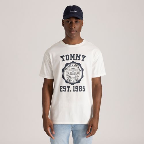 Camiseta Brasão Varsity Tommy Jeans