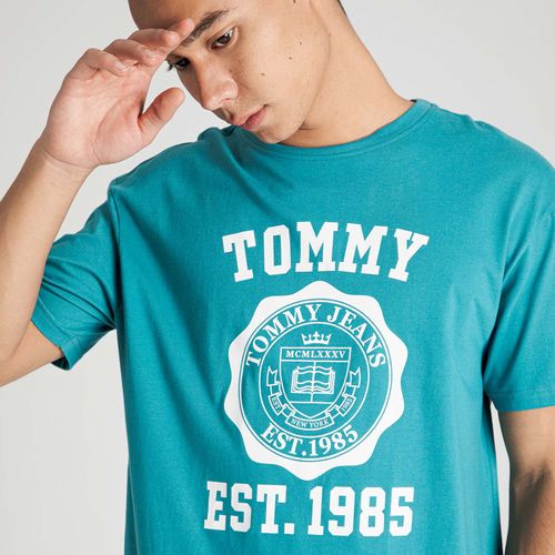 Camiseta Brasão Varsity Tommy Jeans