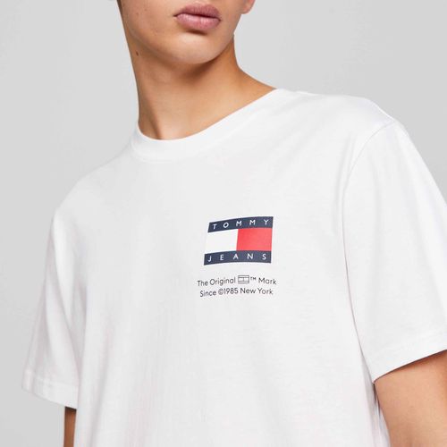 Camiseta Bandeira Clássica Tommy Jeans