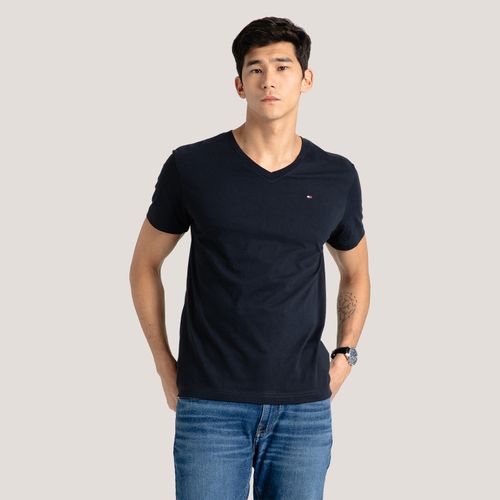 Camiseta Clássica Gola V