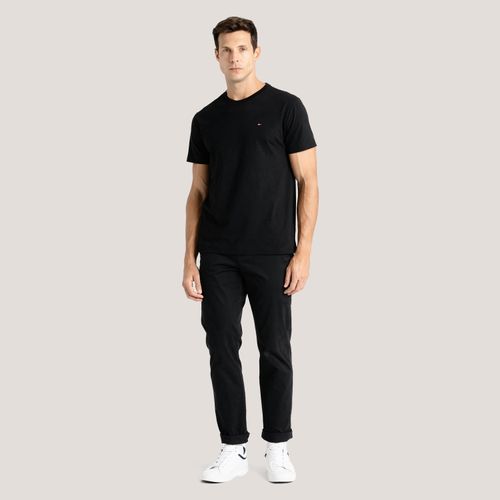 Camiseta Clássica Gola C