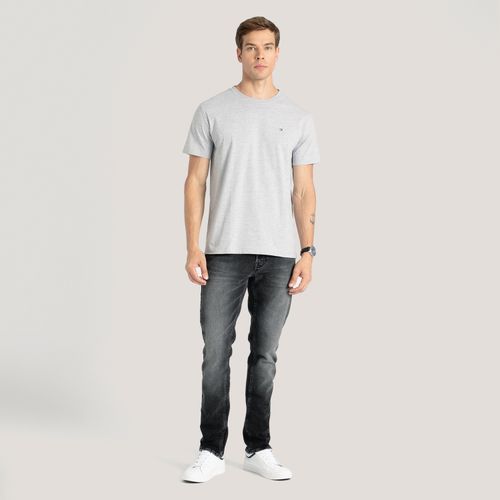 Camiseta Clássica Gola C