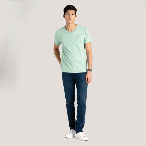 Camiseta Clássica Gola V