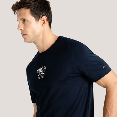 Camiseta Brasão Bordado
