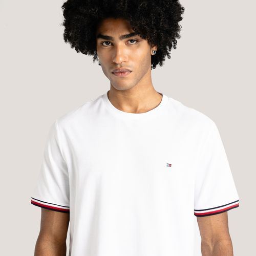 Camiseta Punhos Global Stripe