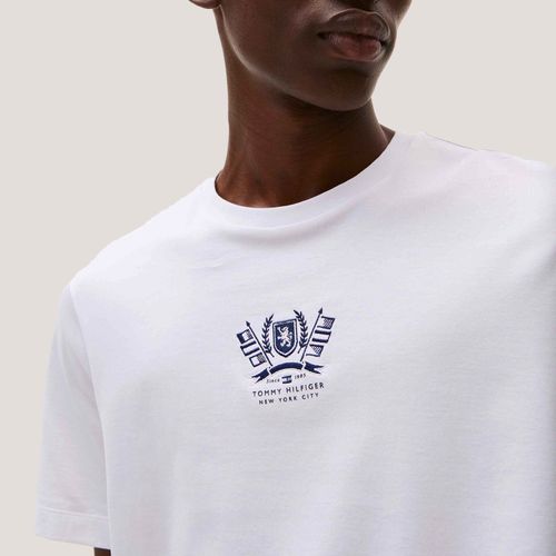 Camiseta Brasão Bordado