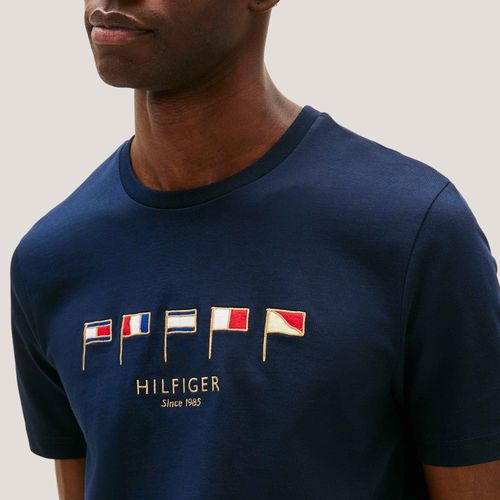 Camiseta Multi Bandeiras Hilfiger