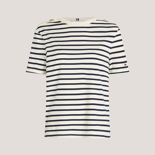 Camiseta Botão Dourado