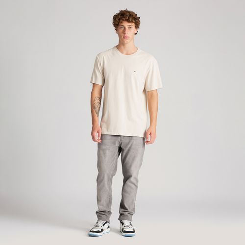 Camiseta Clássica Gola C Tommy Jeans