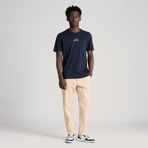 Camiseta Assinatura Dourada Tommy Jeans