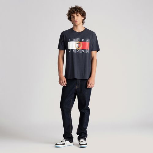 Camiseta Bandeira Brasão Tommy Jeans