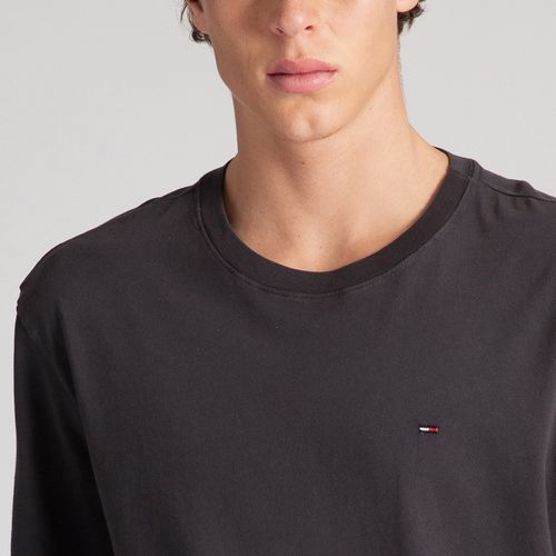 Camiseta Clássica Gola C Tommy Jeans