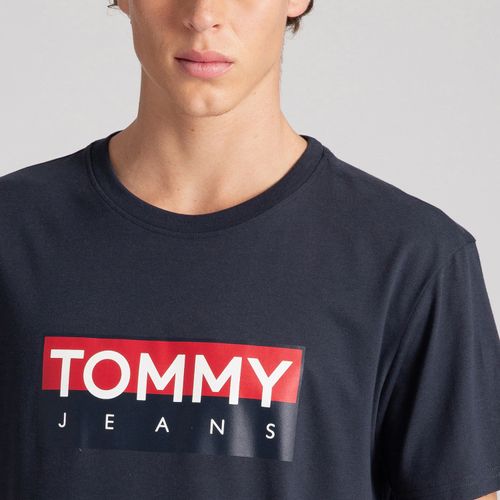 Camiseta Bandeira Logo Tommy Jeans