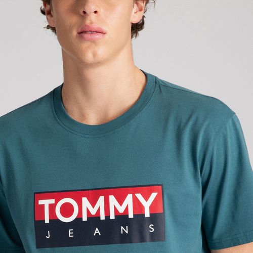 Camiseta Bandeira Logo Tommy Jeans