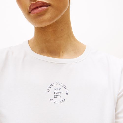 Camiseta Logo Metálico