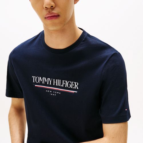Camiseta Estampa Brand Love Gola C