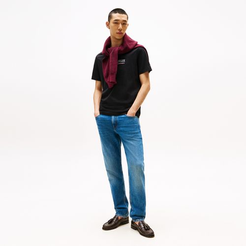 Camiseta Estampa Brand Love Gola C