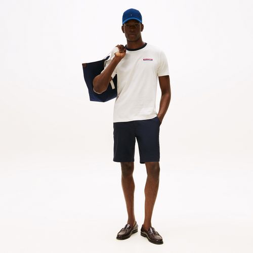 Camiseta Global Stripe Logo