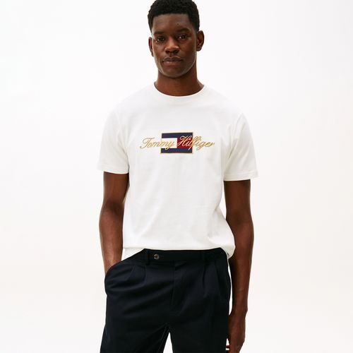 Camiseta Logo Gold Bordado