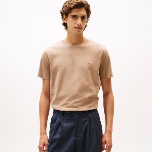 Camiseta Clássica Gola C