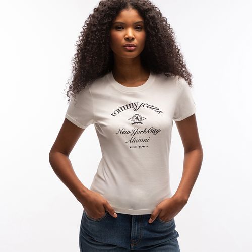 Camiseta Brasão Nyc Tommy Jeans