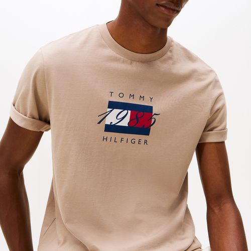 Camiseta 1985 Cursivo