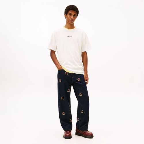 Camiseta Logo Minimal Relaxed Fit Tommy Jeans