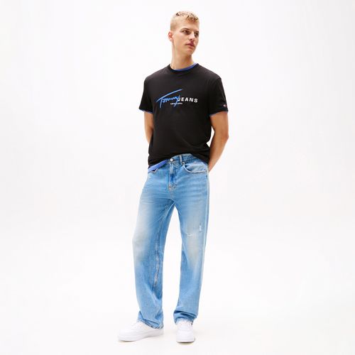 Camiseta Assinatura Dna Tommy Jeans