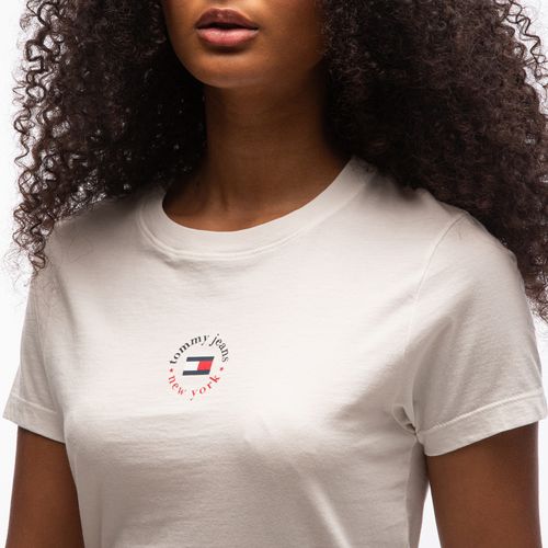 Camiseta Logo Circular Slim Fit Tommy Jeans