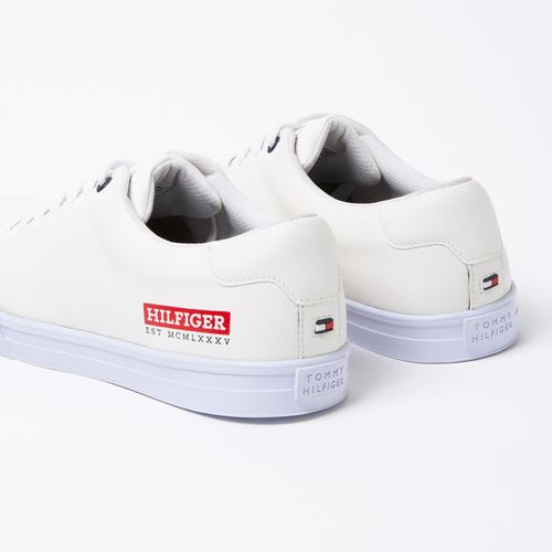 Tênis Hilfiger Clássico