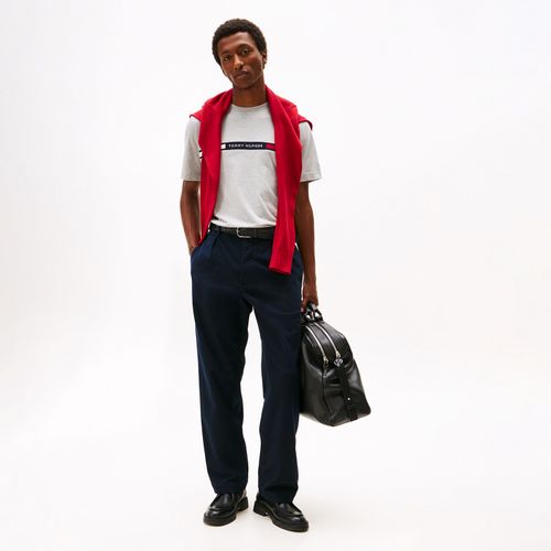 Camiseta Logo Bordado No Peito