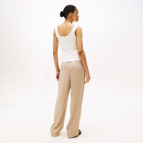 Regata Canelada Bordado Circular