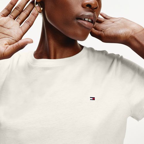 Camiseta Clássica Gola C