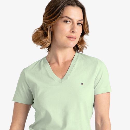 Camiseta Clássica Gola V