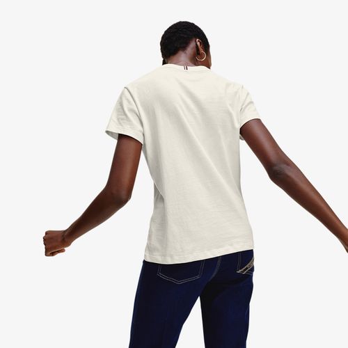 Camiseta Clássica Gola C