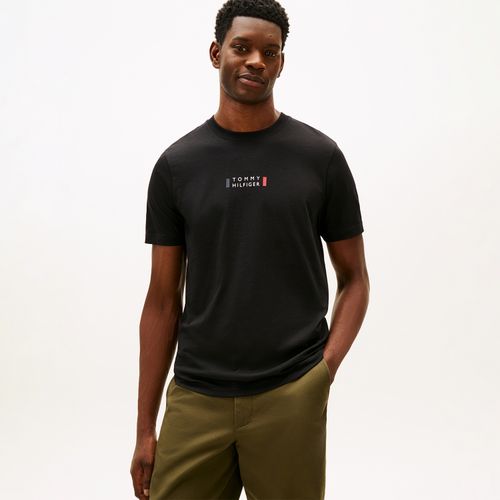 Camiseta Logo Tommy Hilfiger No Peito